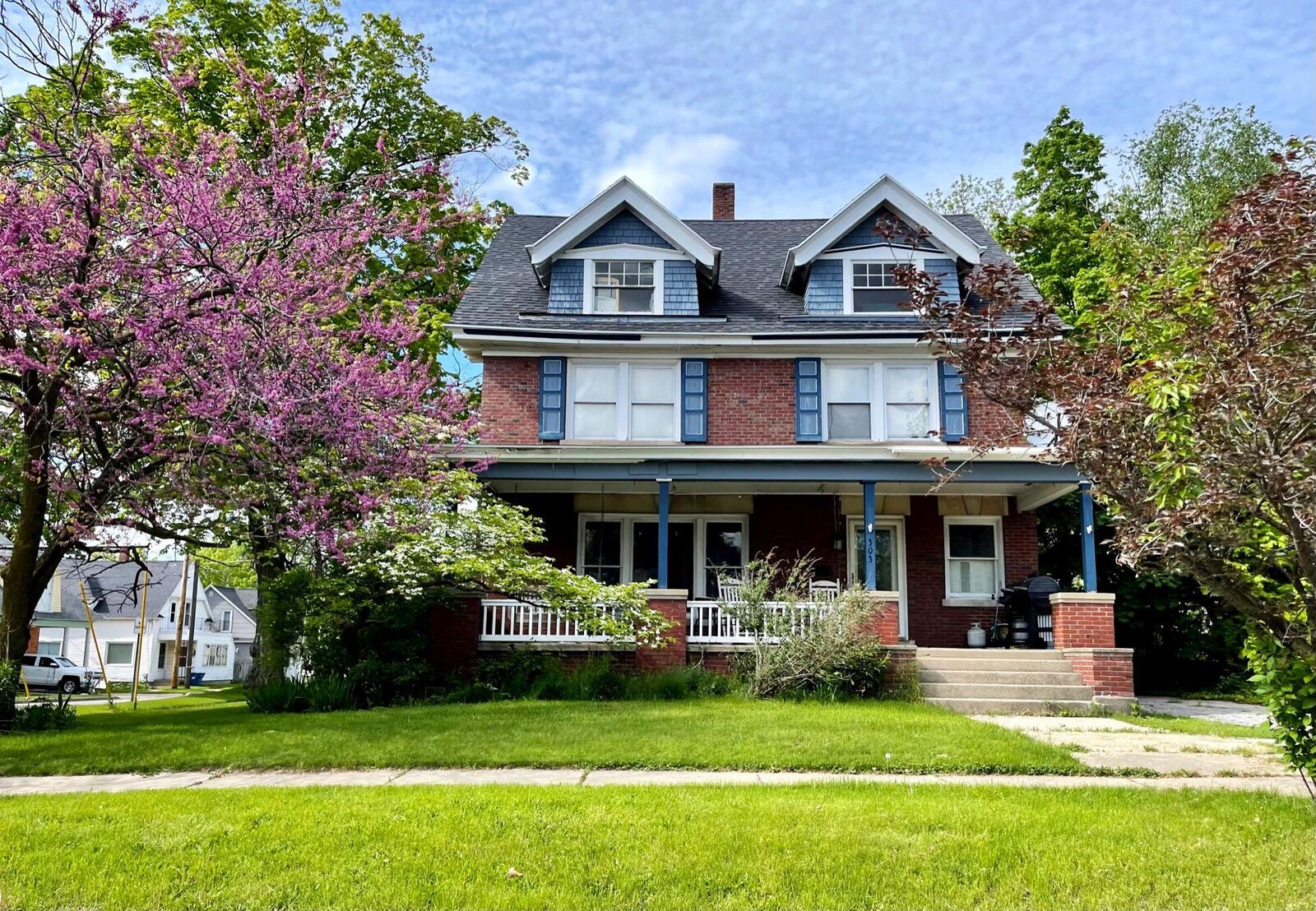 Property Photo:  303 E Main St  MI 49412 