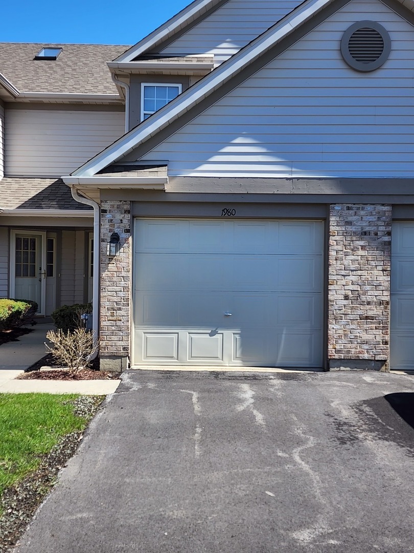 Property Photo: 1980 Persimmon Court 1980 IL 60193