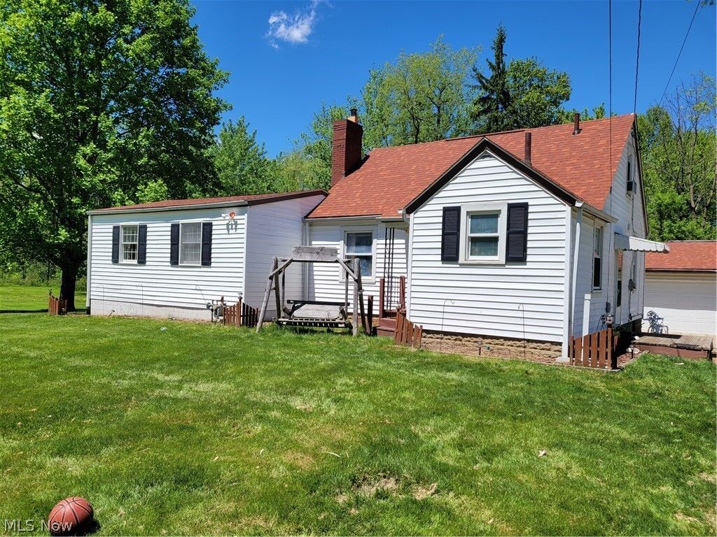 Property Photo:  3520 Darwin Street SW  OH 44646 