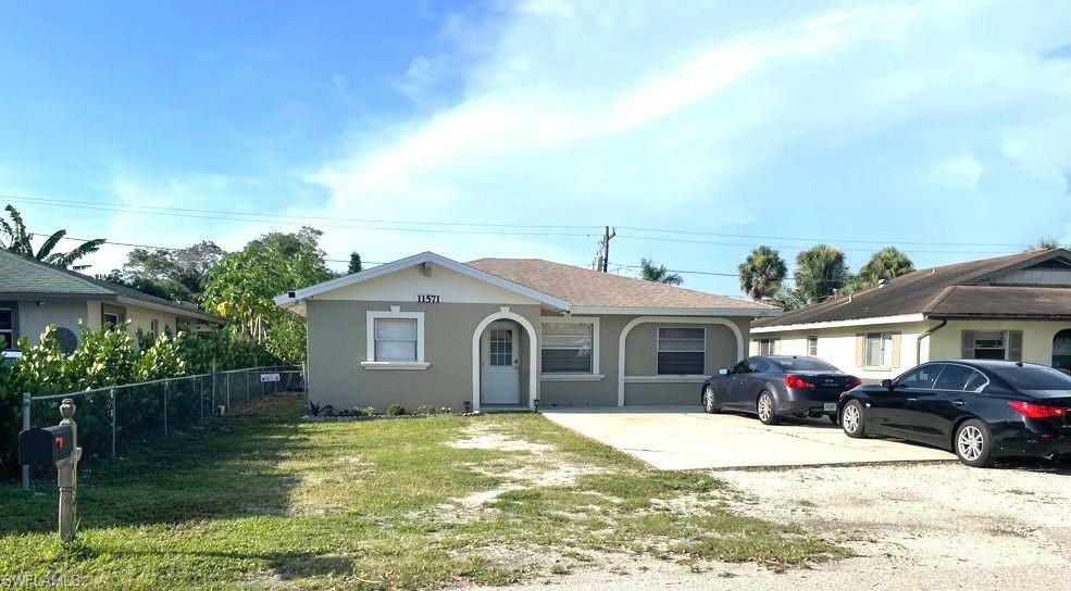 Property Photo:  11571 Pawley Ave  FL 34135 