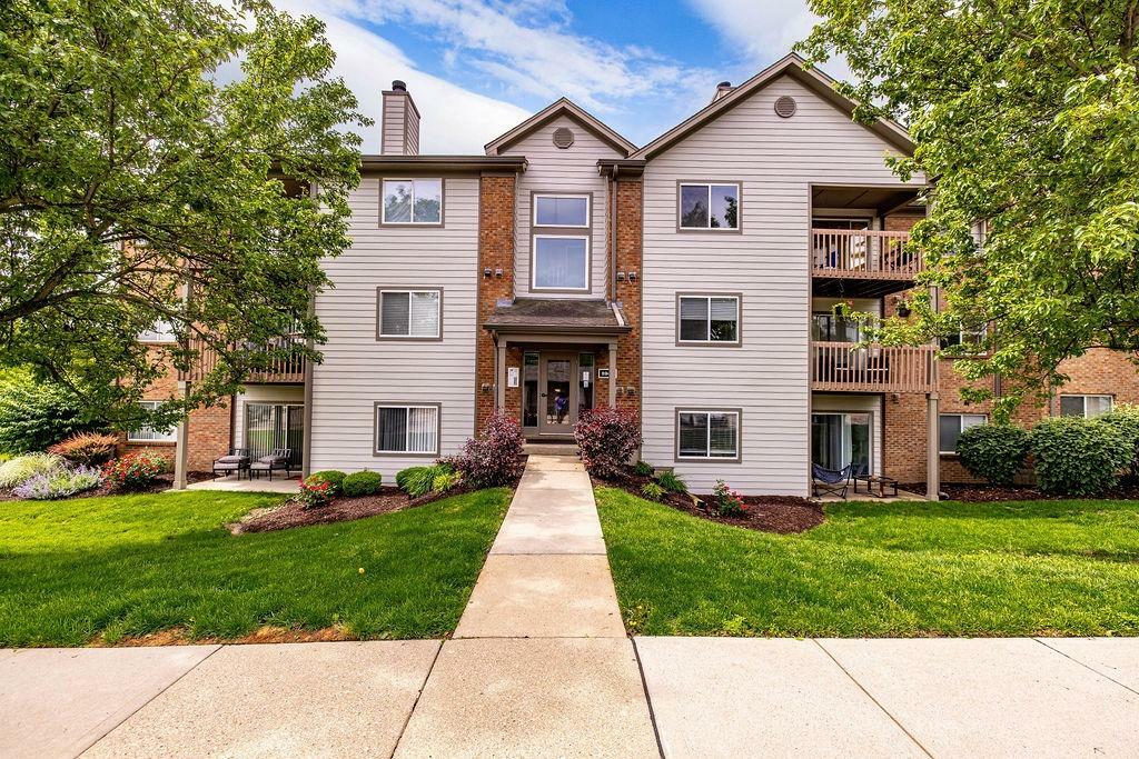 Property Photo: 8945 Eagleview Dr 7 OH 45069
