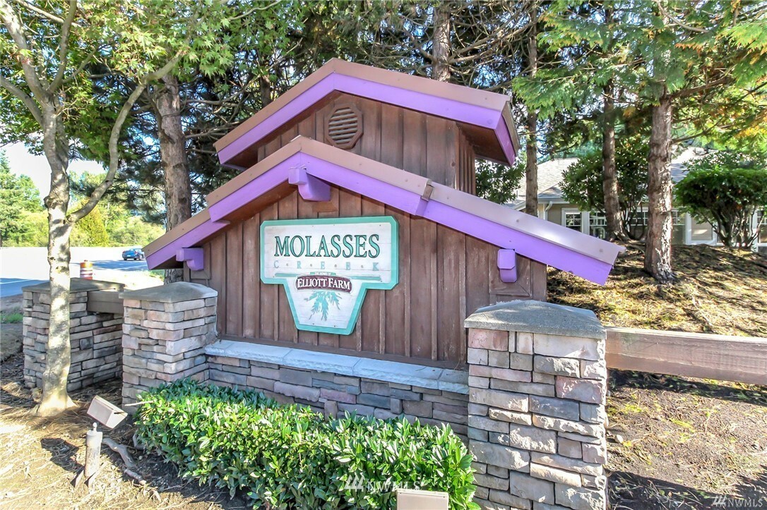 Property Photo: 15150 140th Way SE S-203 WA 98058