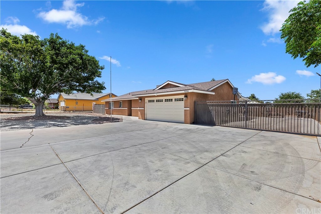 Property Photo: 15192 Mojave Street CA 92345