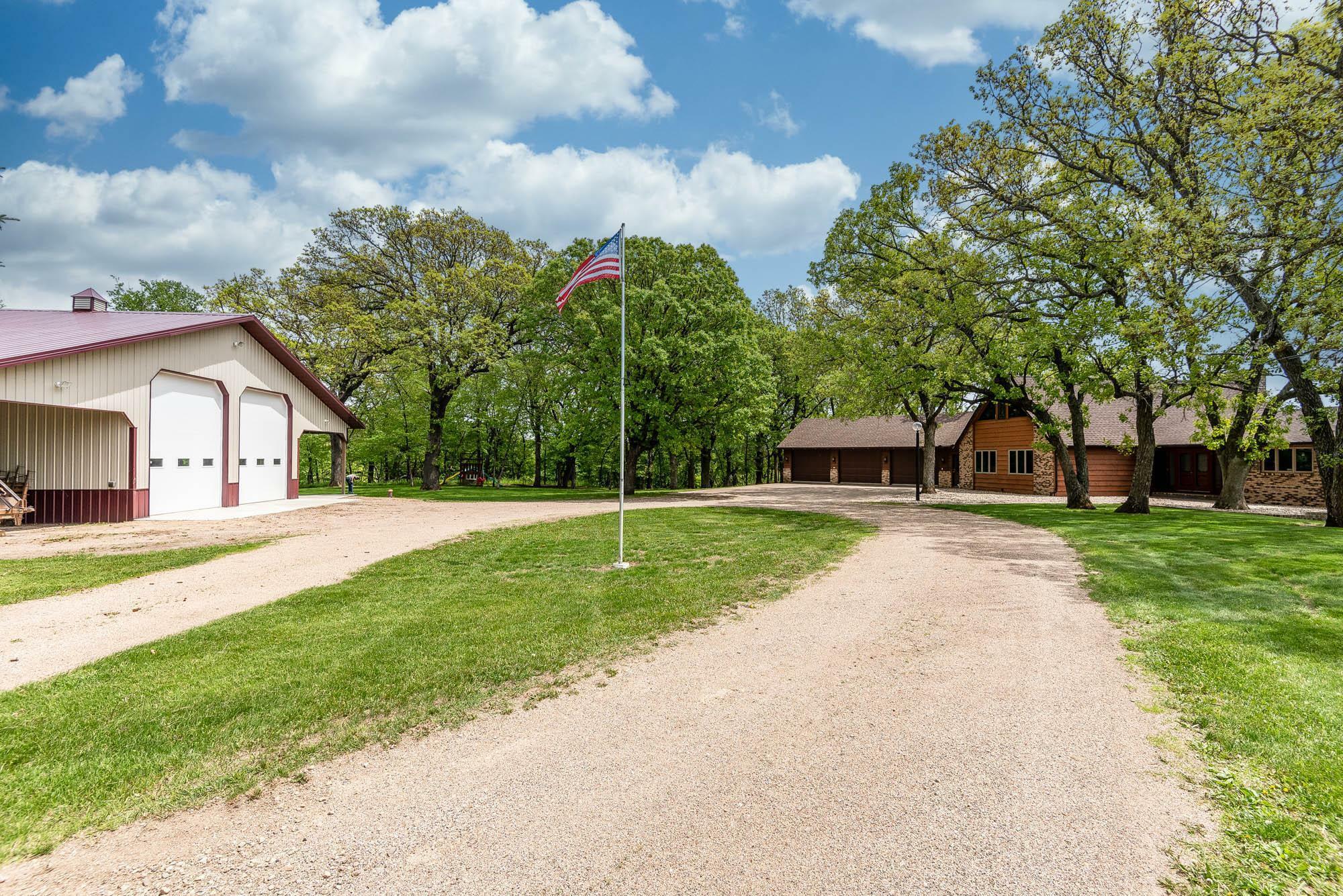 Property Photo: 60501 Valley Hills Drive MN 56073