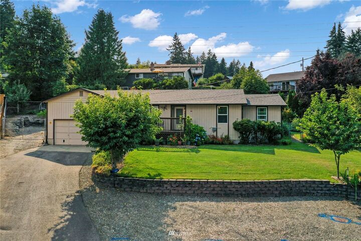 Property Photo:  4602 60th Street E  WA 98443 