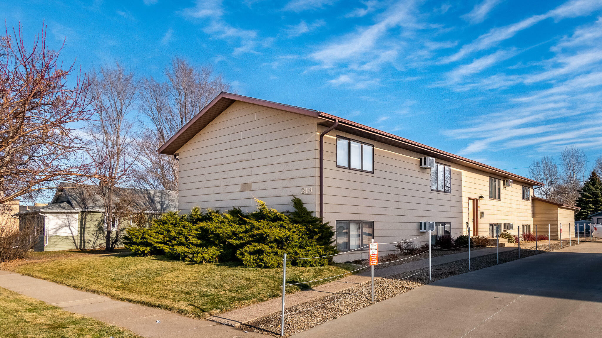 Property Photo:  313 S 11th Street  ND 58504 