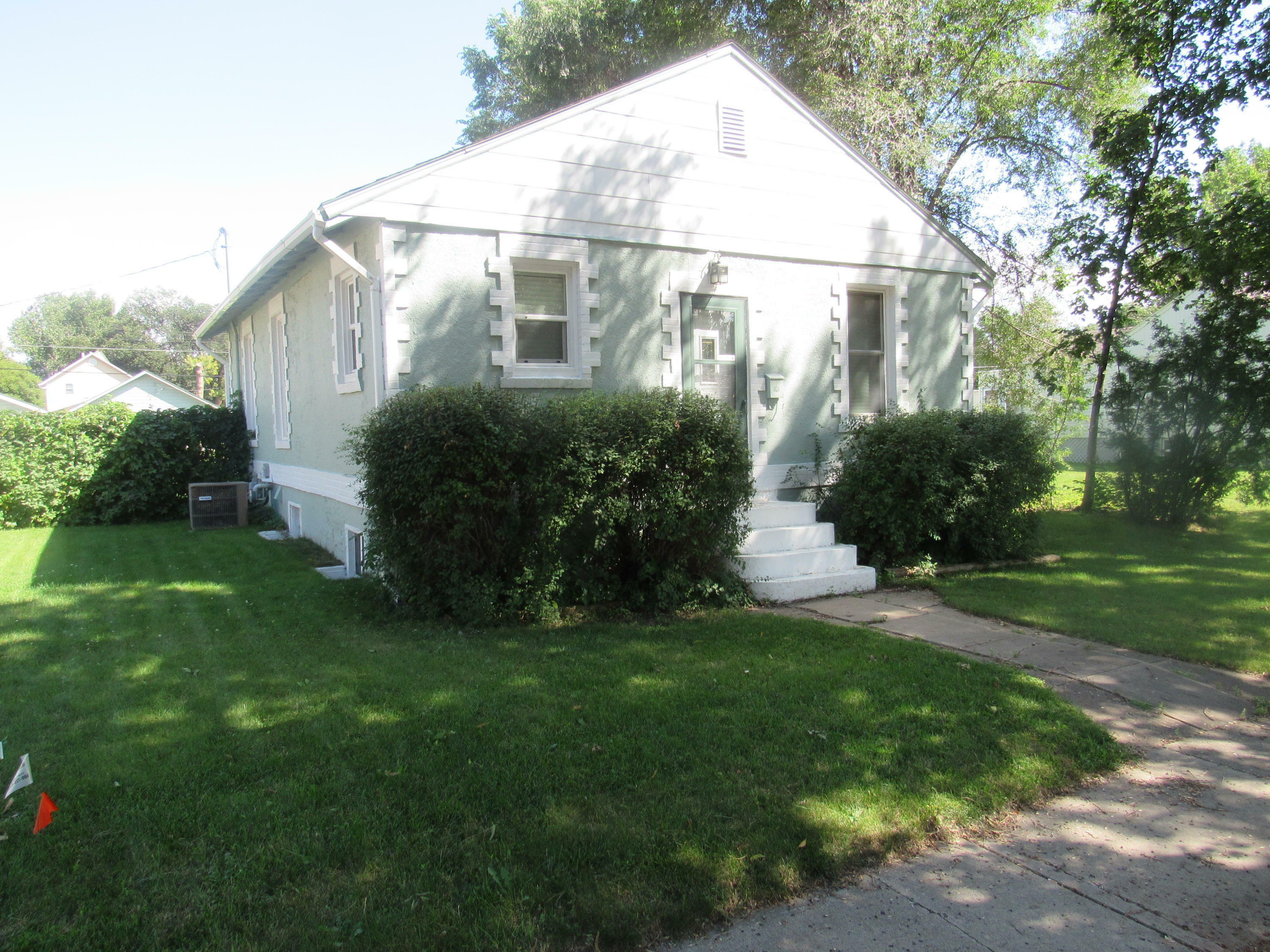 Property Photo:  515 N 16th Street  ND 58501 