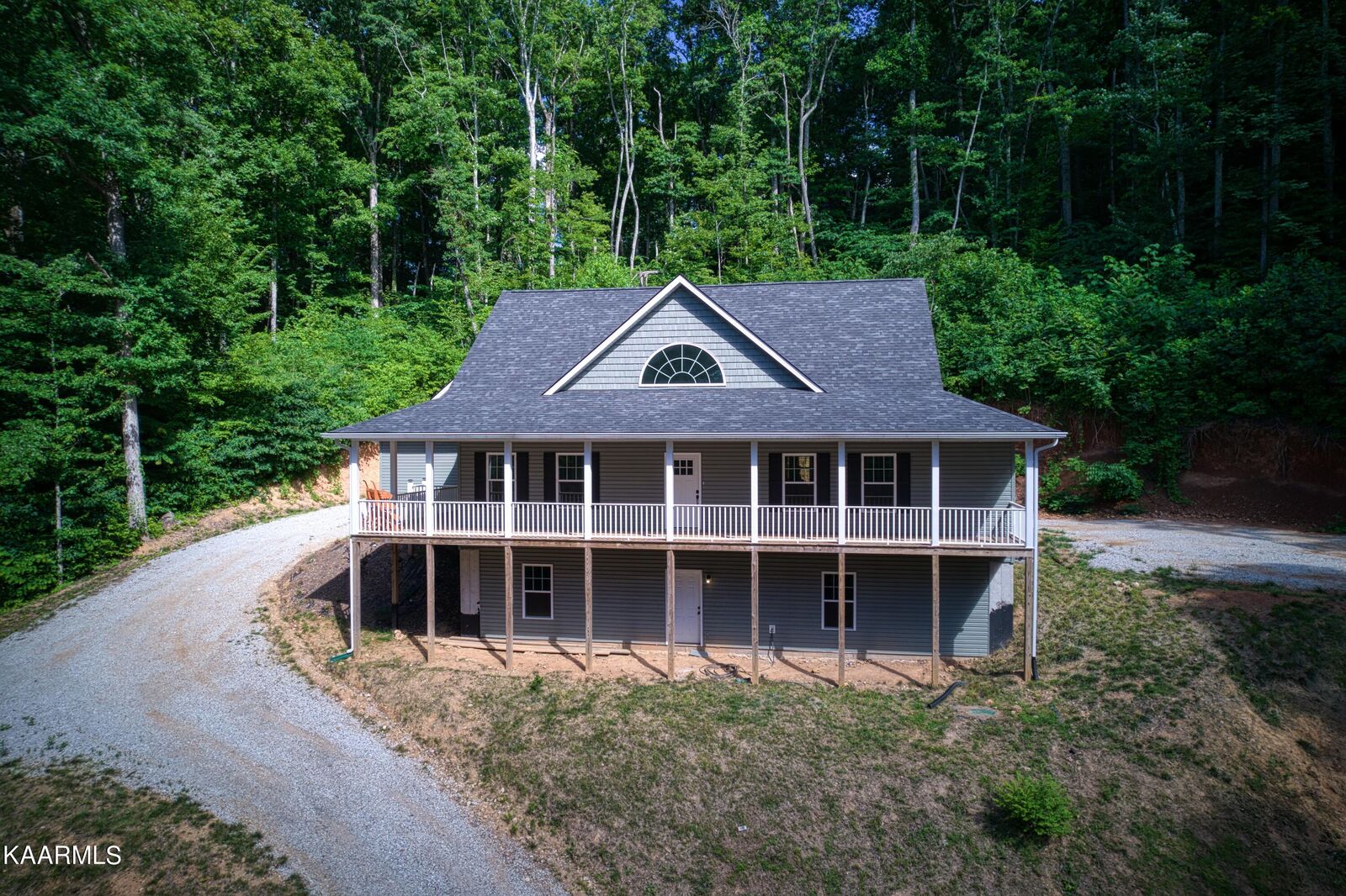 Property Photo:  196 Mountain Lake Drive  TN 37769 