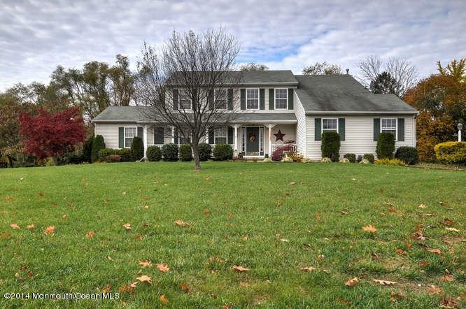 4 Galloping Brook Drive  Upper Freehold NJ 08501 photo