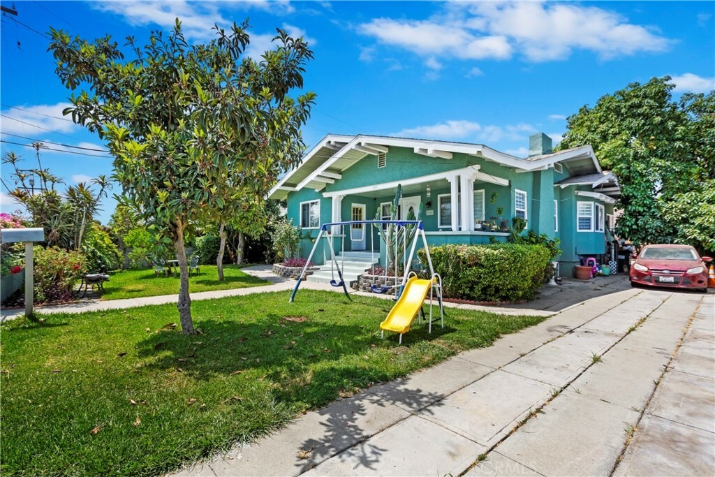 Property Photo:  2317 E 117th Street  CA 90059 