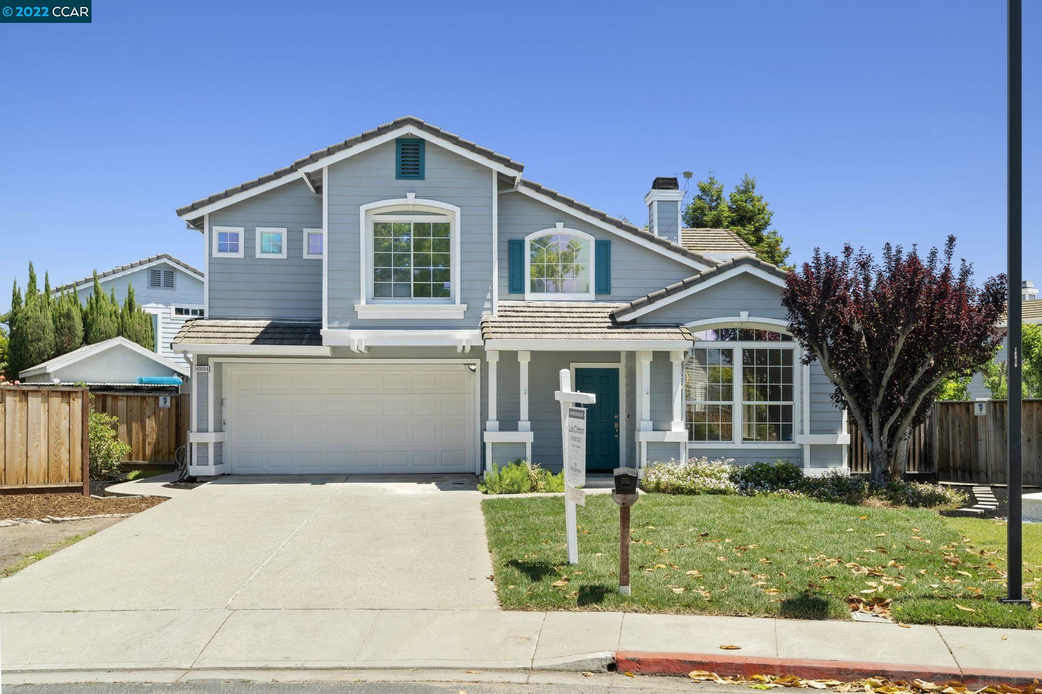 Property Photo:  43054 Brighton Cmn  CA 94538 