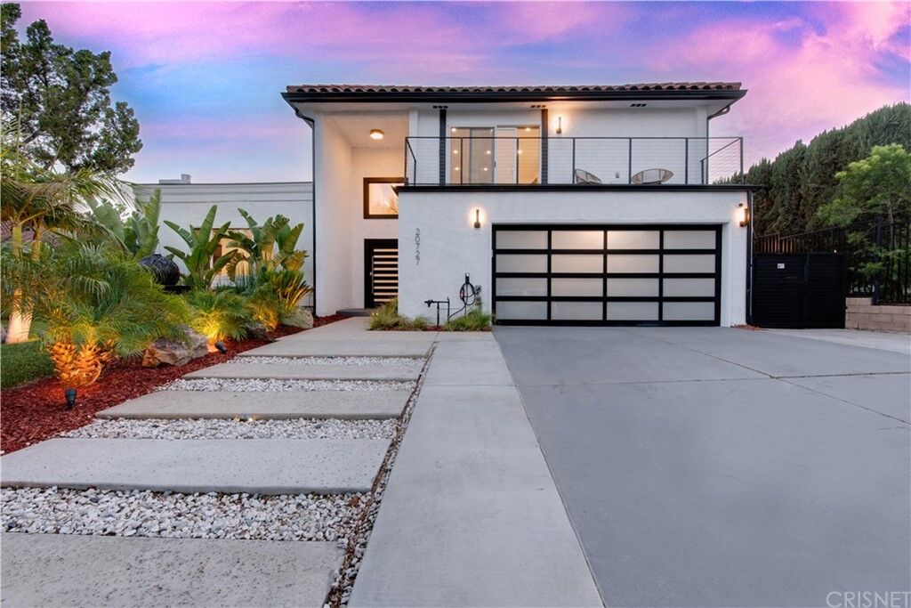 Property Photo:  20727 Nashville Street  CA 91311 