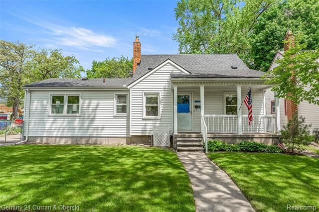 Property Photo: 24934 New York Street MI 48124