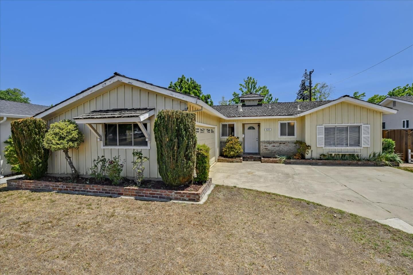 Property Photo: 826 Oakgrove Drive CA 95129