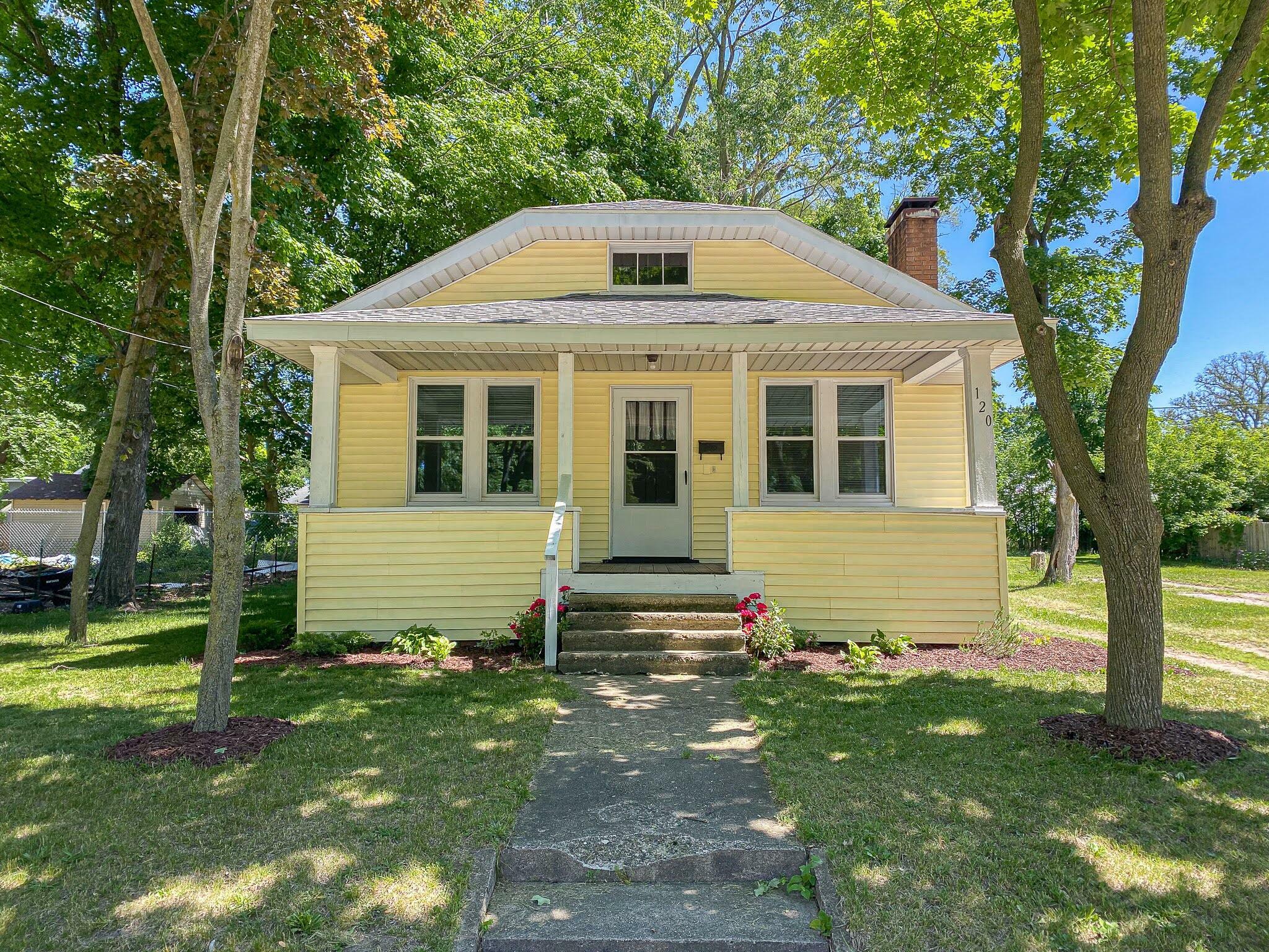 Property Photo:  120 Hendryx Street  MI 49047 