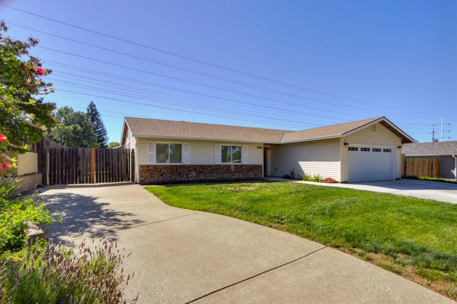 Property Photo: 7704 Claypool Way CA 95610