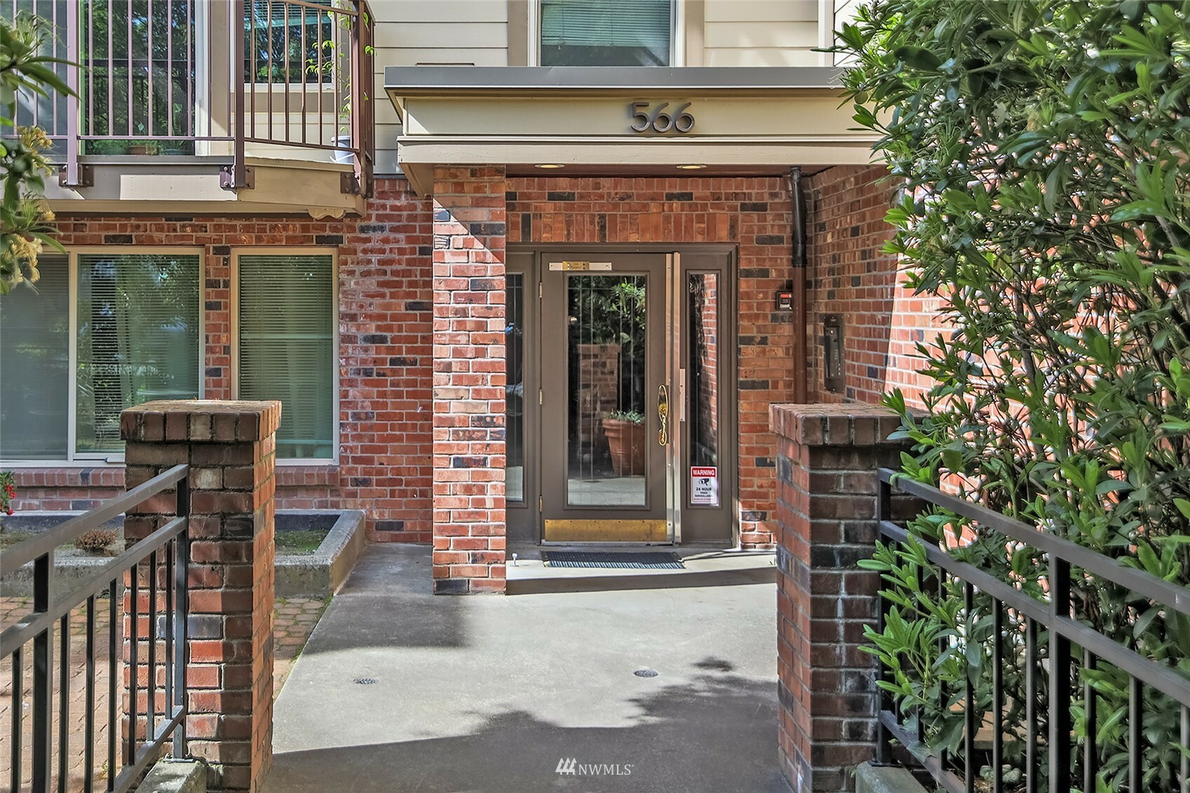 Property Photo: 566 Prospect Street 107 WA 98109