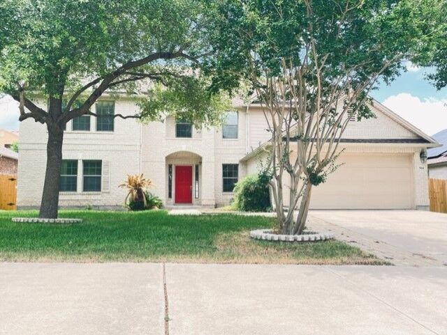 Property Photo:  