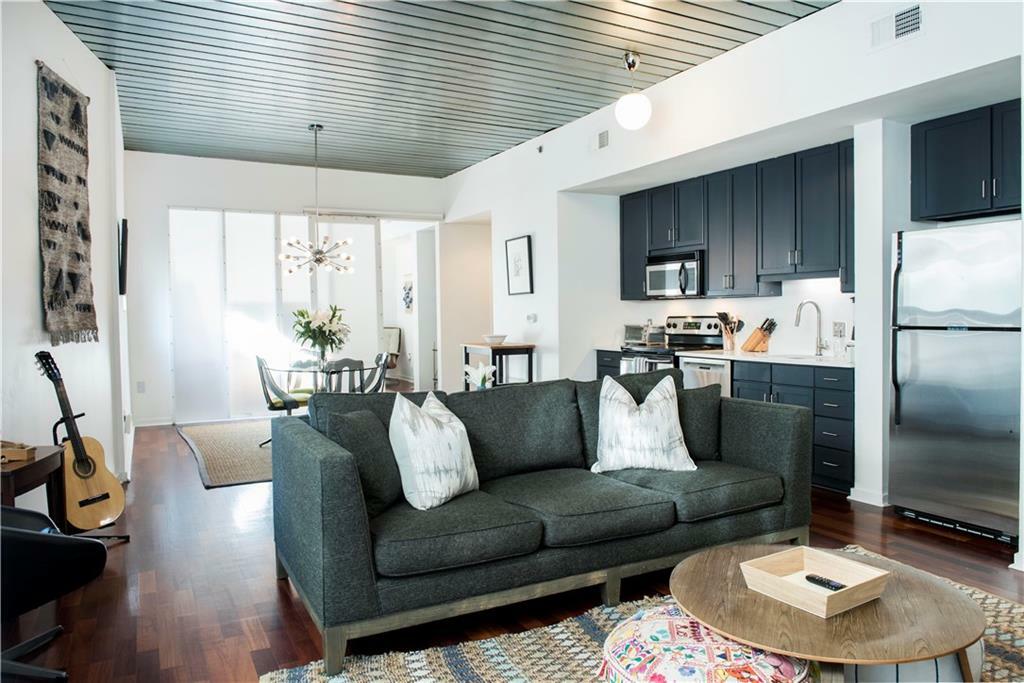 Property Photo: 620 Glen Iris Drive 223 GA 30308