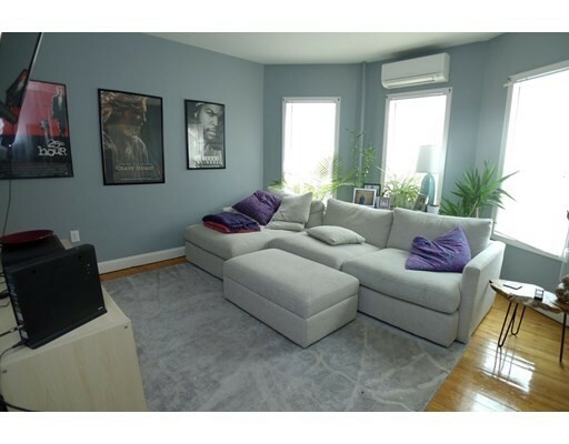 Property Photo:  38 Harbor View St 2  MA 02125 