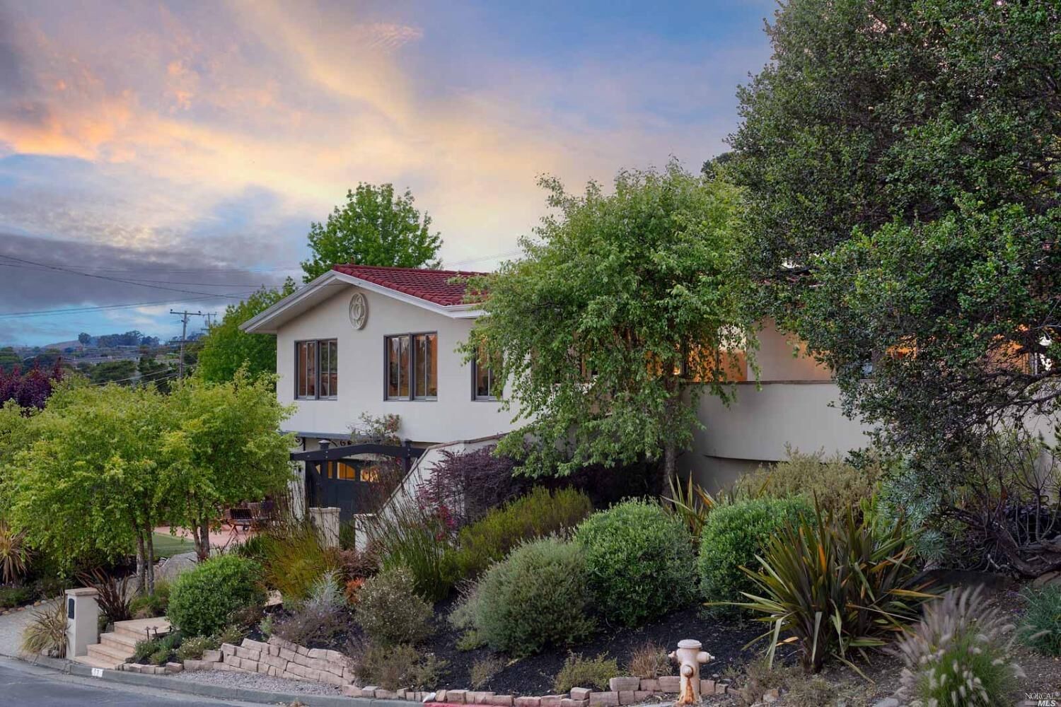 Property Photo:  57 Dunfries Terrace  CA 94901 