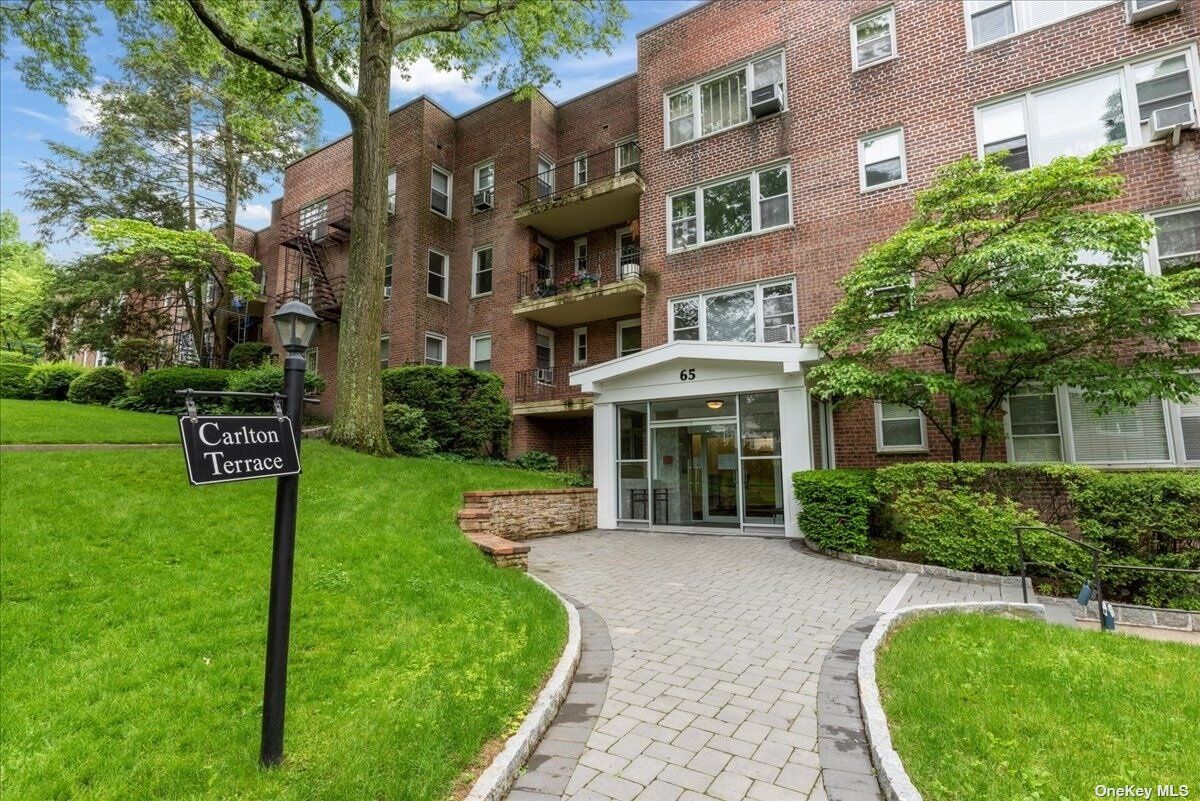 Property Photo: 65 Durham Road 4A NY 10708
