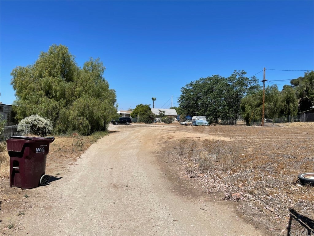 Property Photo:  25891 Homeland Avenue  CA 92585 