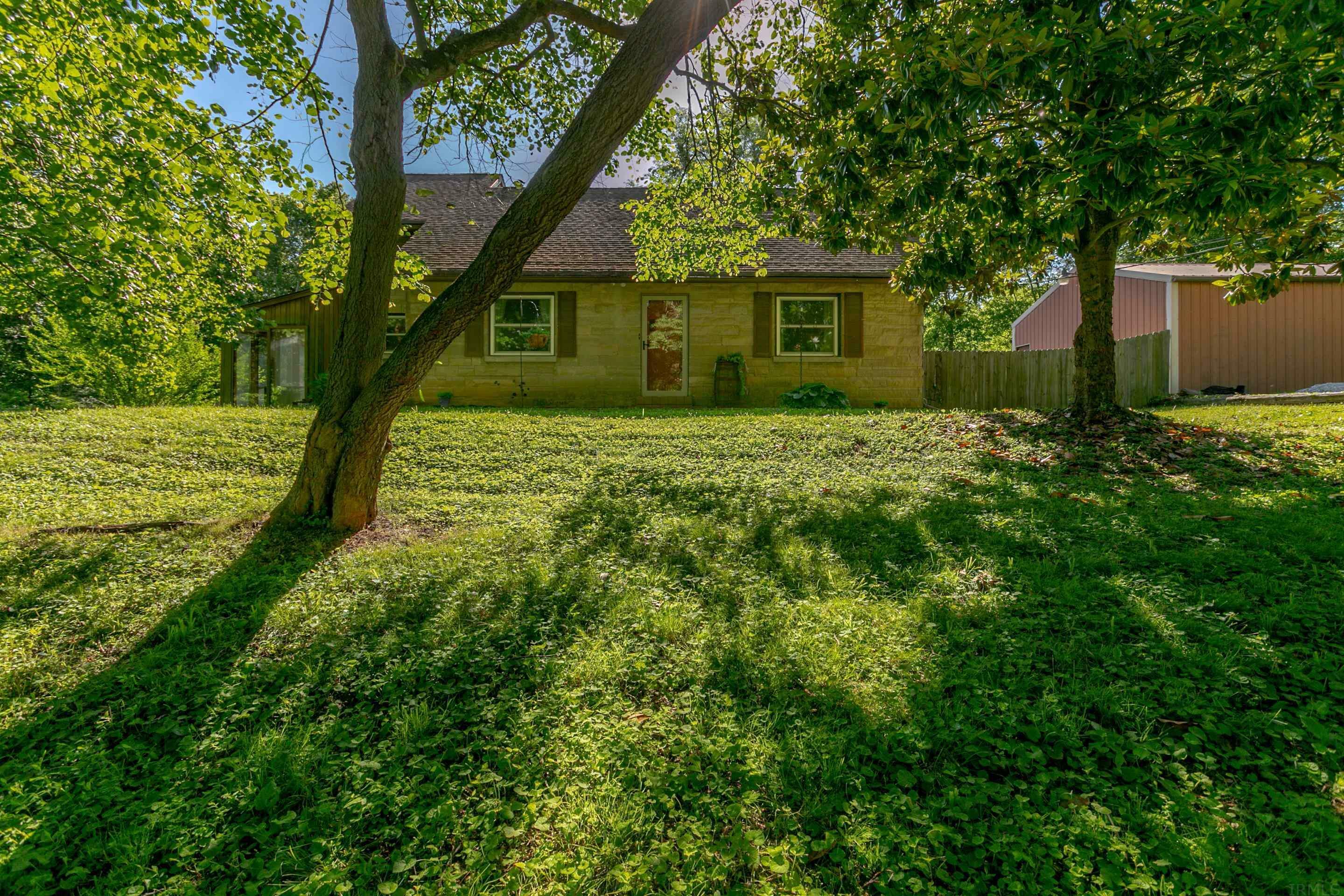 Property Photo: 7833 Yankeetown Road IN 47630