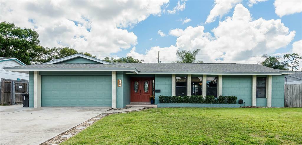 Property Photo: 34 Carriage Hill Circle FL 32707