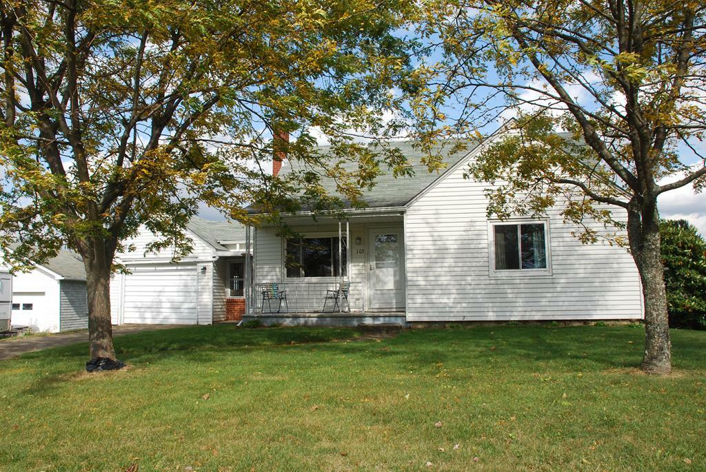 Property Photo:  103 School Street  PA 16248 