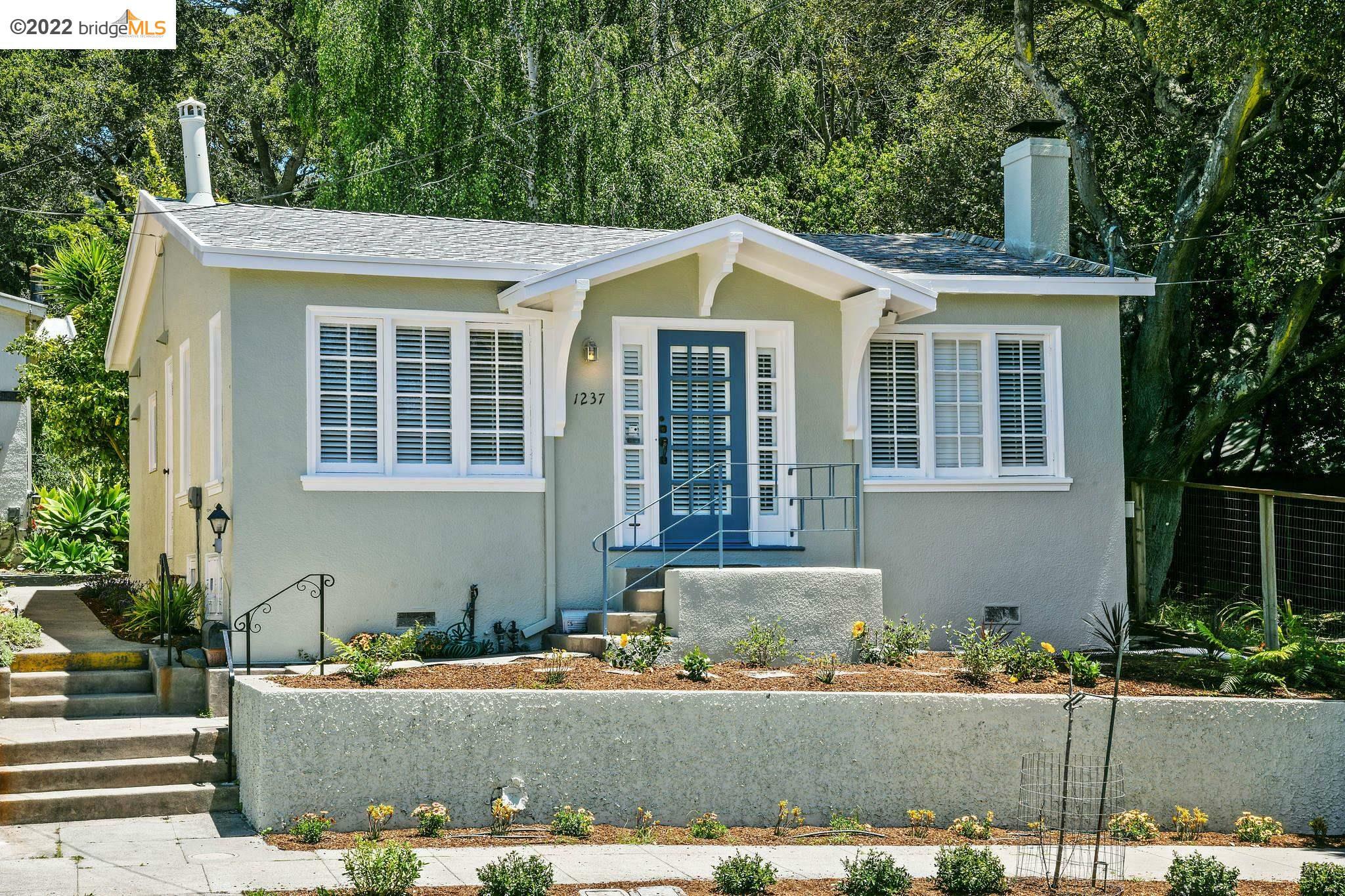 Property Photo:  1237 Oxford St  CA 94709 