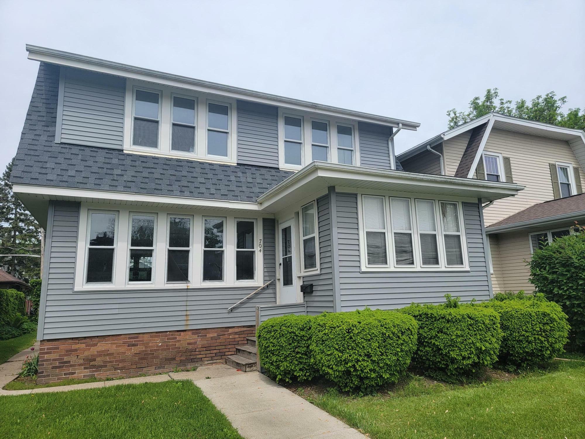 Property Photo:  704 Blaine Ave  WI 53405 