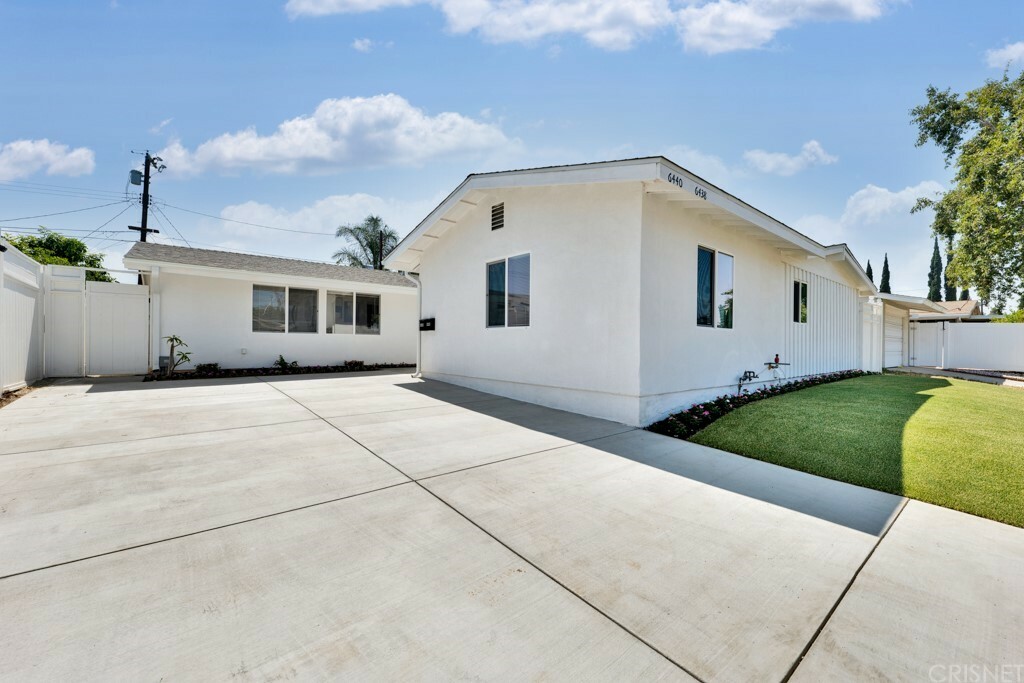 Property Photo:  6440 Rhea Avenue  CA 91335 