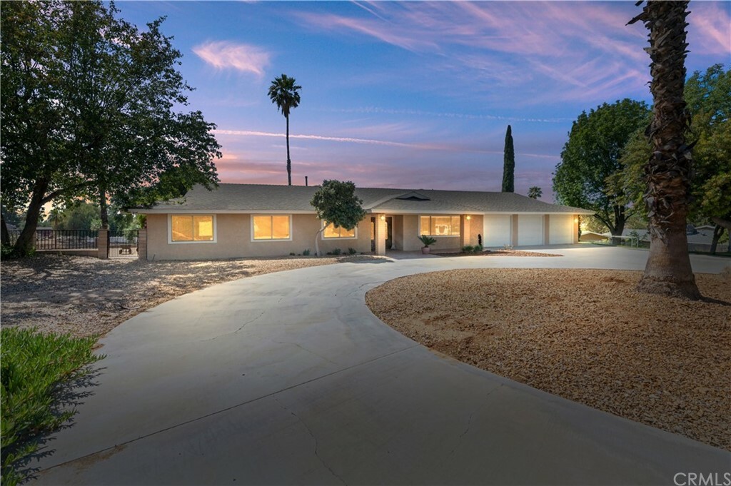 Property Photo:  15140 Golden Star Avenue  CA 92506 