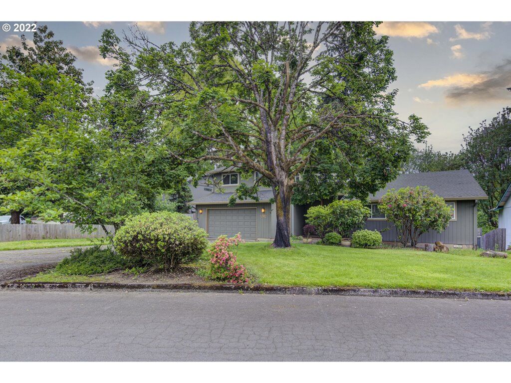 Property Photo:  12102 NW 11th Ave  WA 98685 