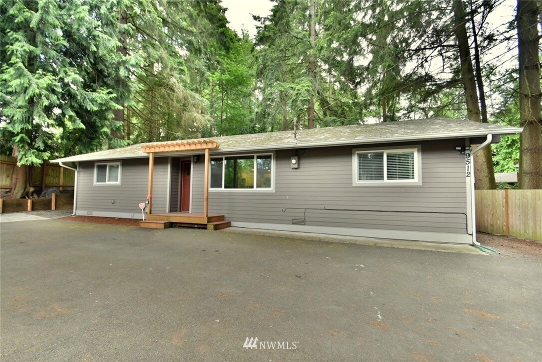 Property Photo:  9512 Edmonds Way  WA 98020 