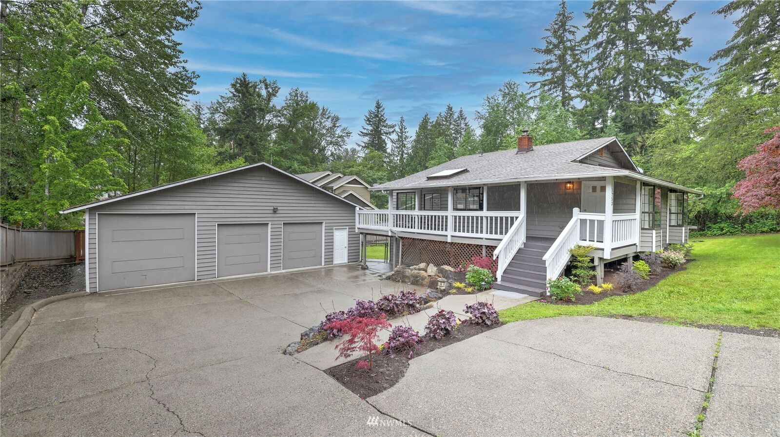 Property Photo:  1753 Nile Avenue NE  WA 98059 