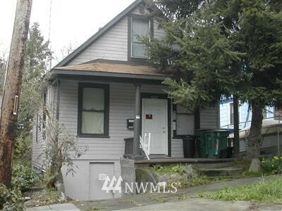 Property Photo:  1311 Yakima Avenue S  WA 98144 