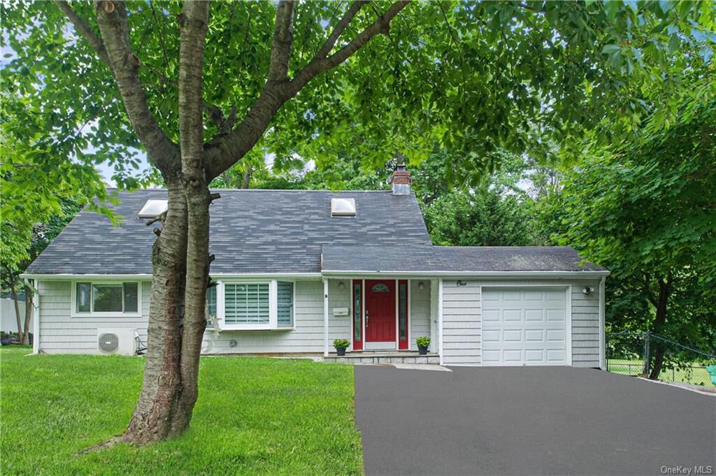 Property Photo:  1 Morton Place  NY 10603 