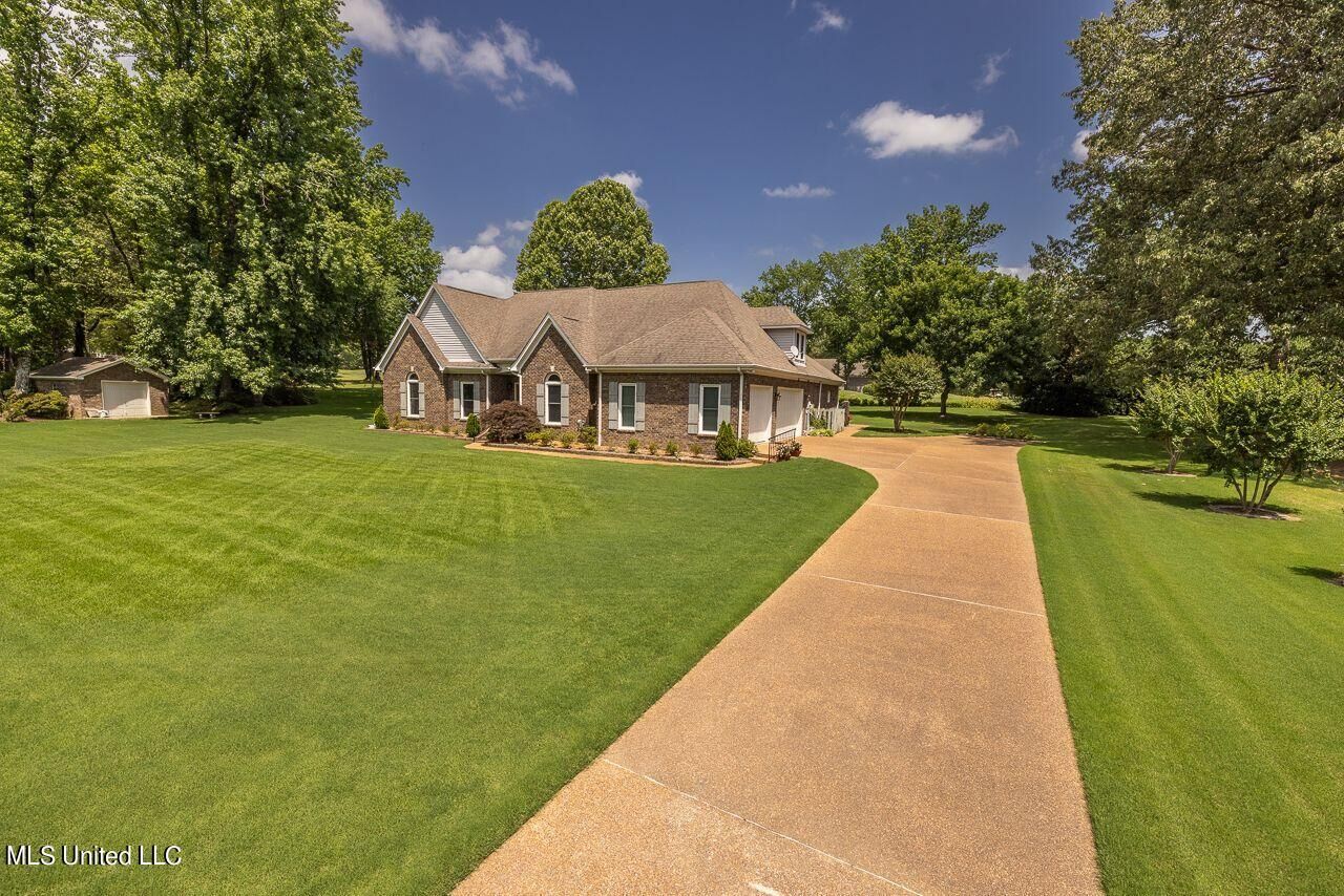 Property Photo:  5132 St Andrews Cove  MS 38654 