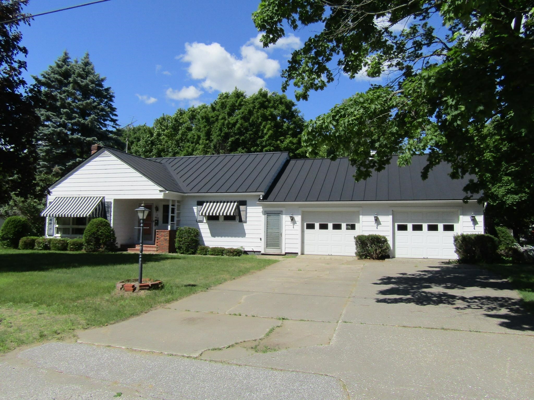 Property Photo:  11 Ferris Street  VT 05488 