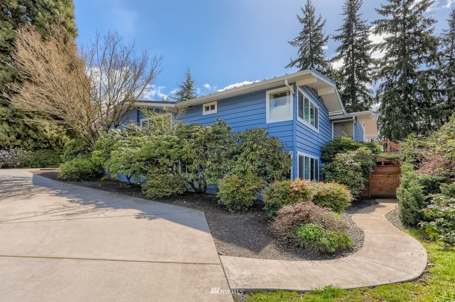 Property Photo:  12155 SE 23rd Street  WA 98005 