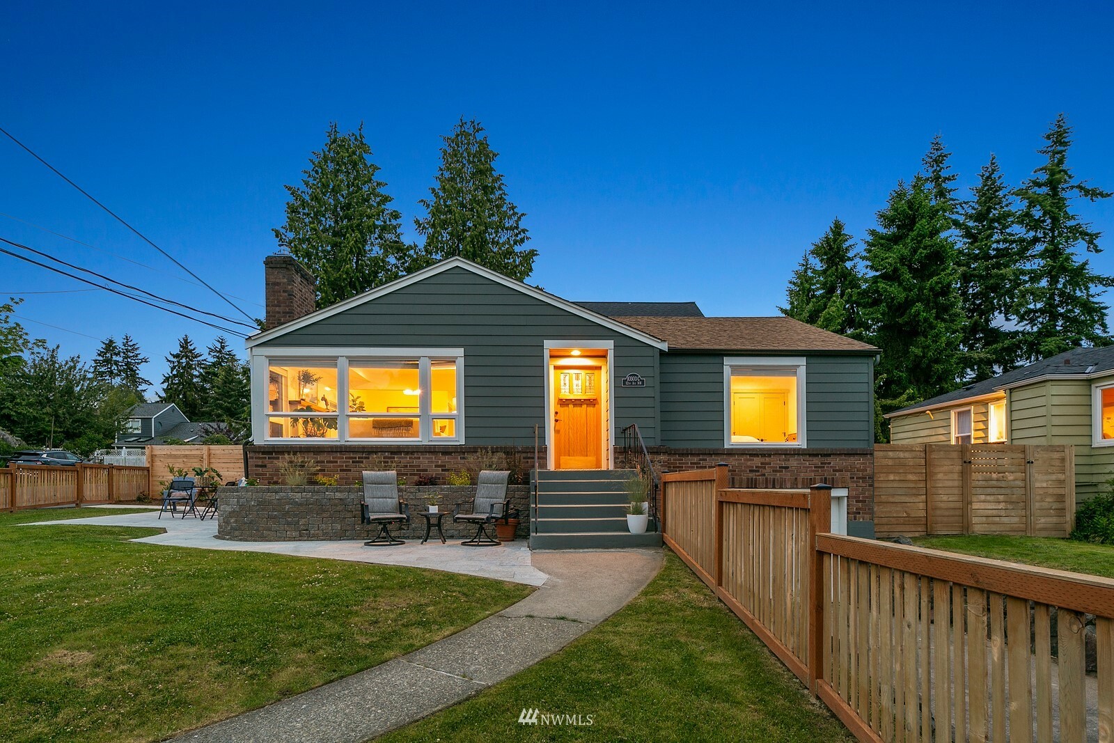 Property Photo:  10303 12th Avenue NW C  WA 98177 