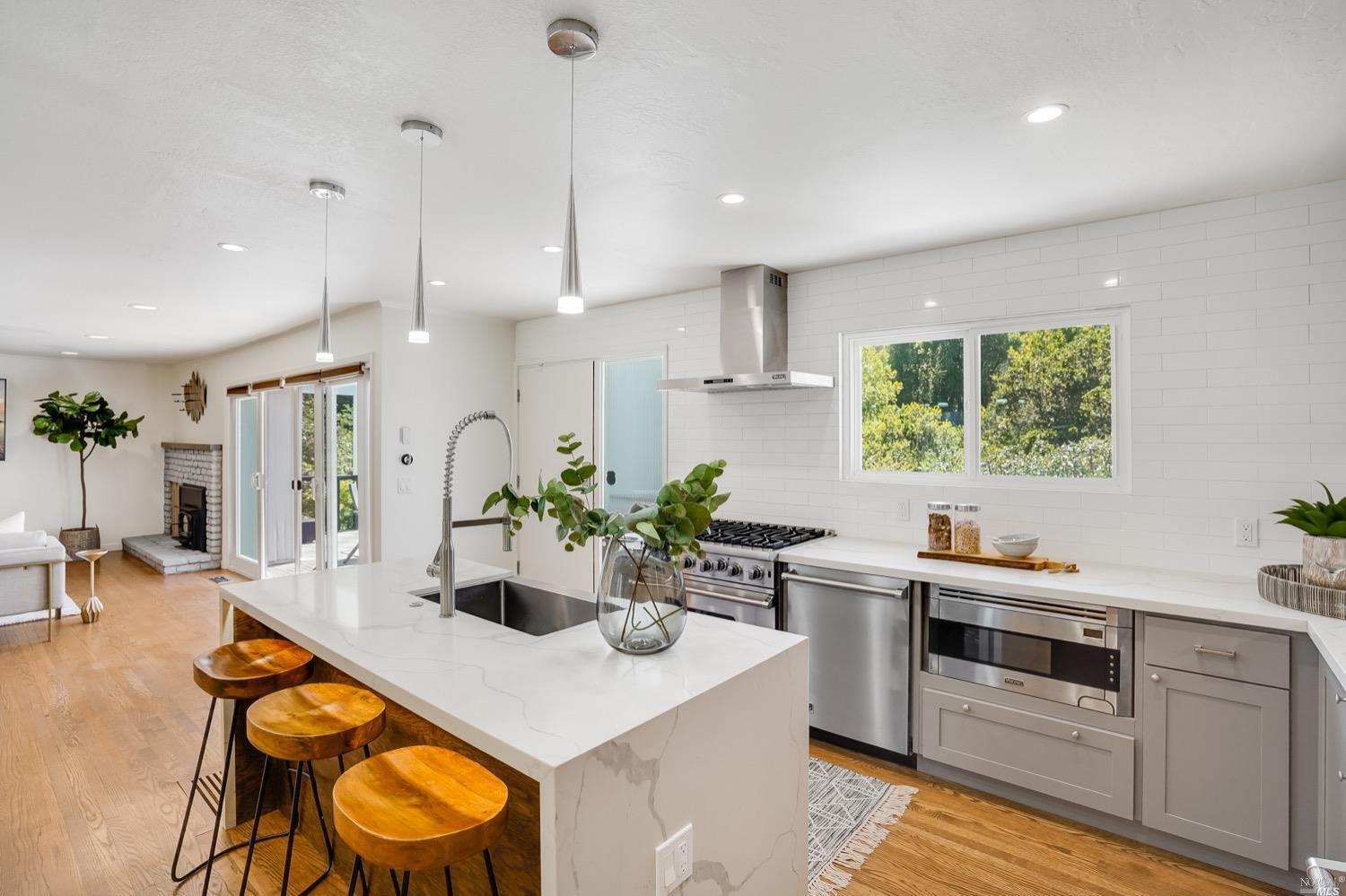 Property Photo: 859 Spring Drive CA 94941