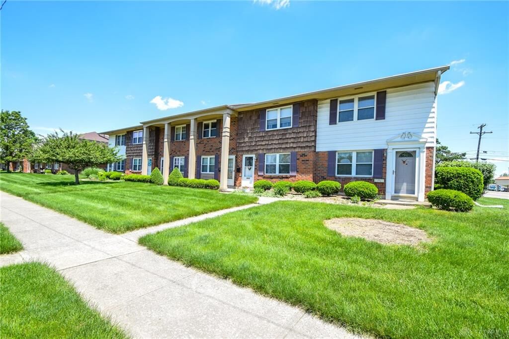 Property Photo: 1519 Henley Road OH 45373