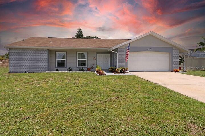 Property Photo: 3704 Lighthouse Way FL 34691