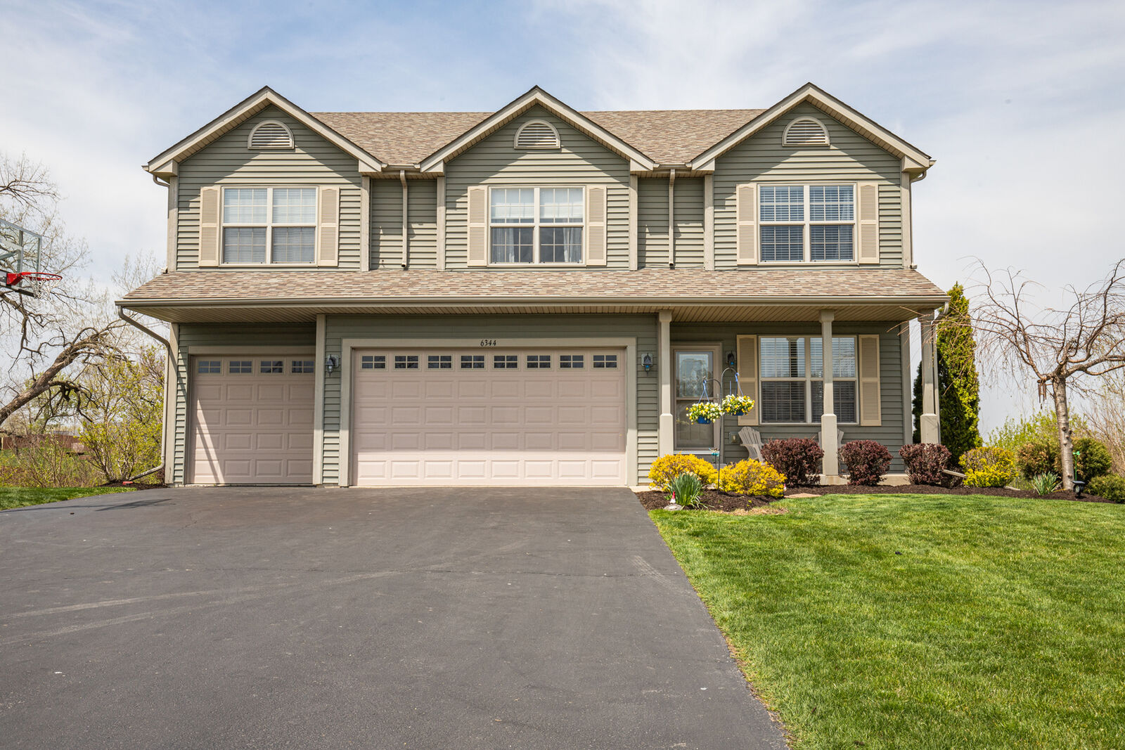 Property Photo: 6344 Crystal Brook Lane IL 61115