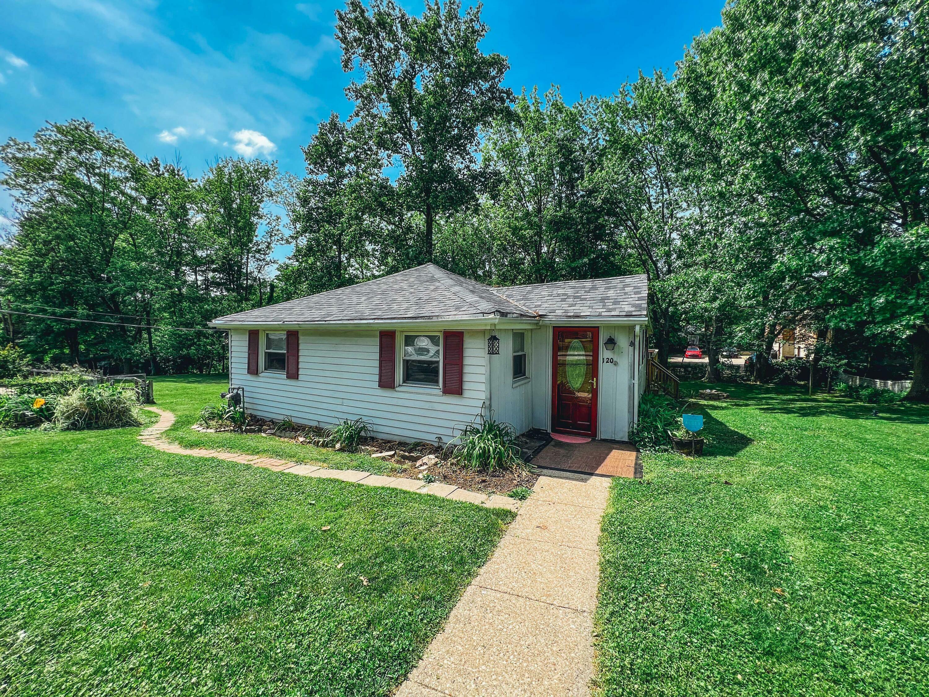 Property Photo:  120 Floral Street  KY 41018 