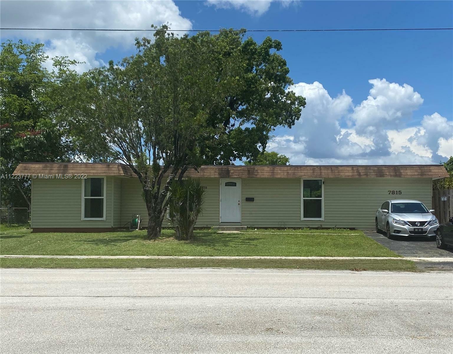 Property Photo:  7815 NW 70th Ave  FL 33321 