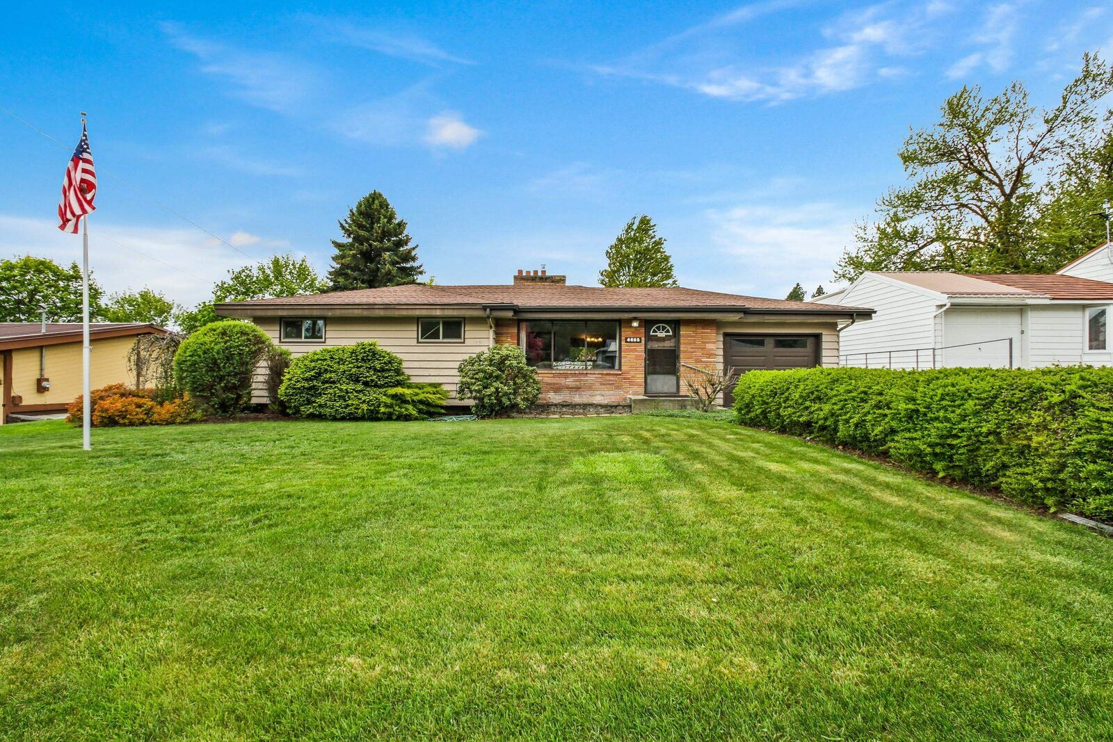 Property Photo:  4605 N Vista Rd  WA 99212 